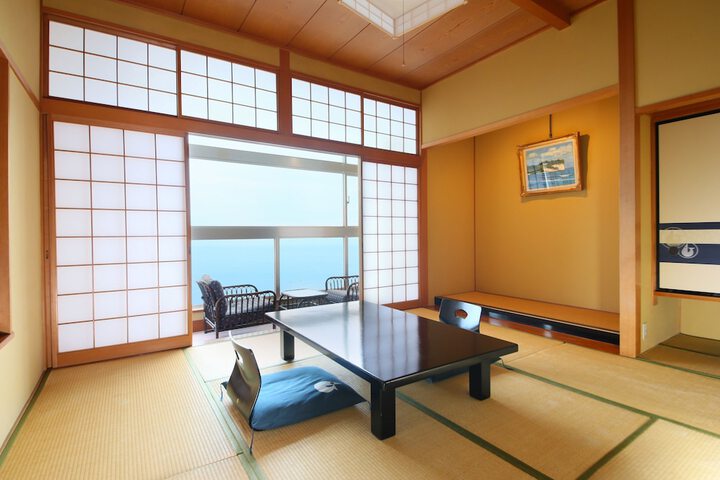 Room 7 of 95
