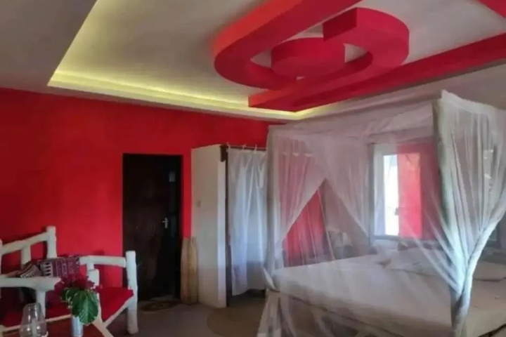 Room 2 of 24