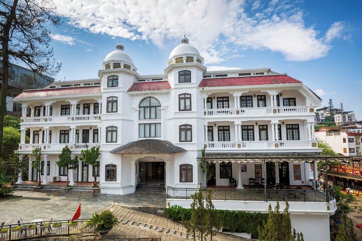 Lacasa Sapa Hotel
