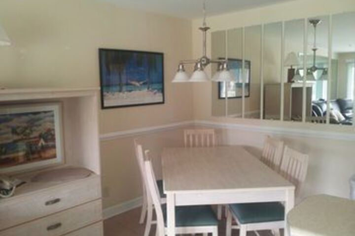 Room 11 of 21