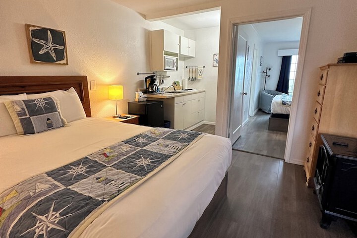 Room 17 of 150