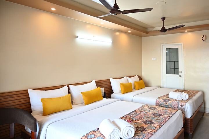 Room 4 of 52