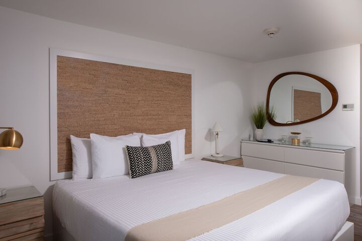 Room 5 of 31