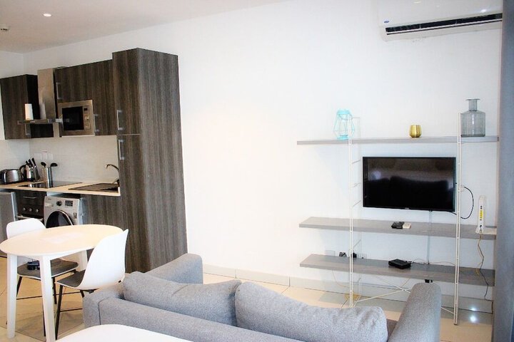 Room 15 of 158