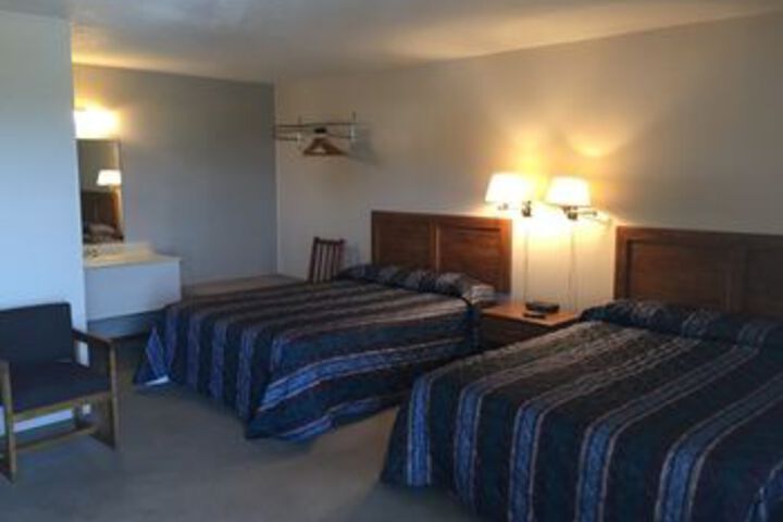 Room 4 of 10
