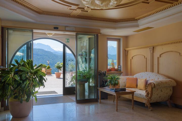 Hotel 2 of 88