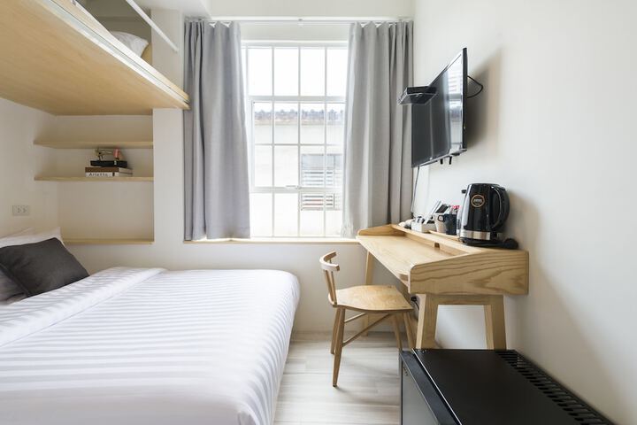 Room 36 of 73