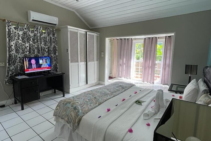 Room 25 of 108