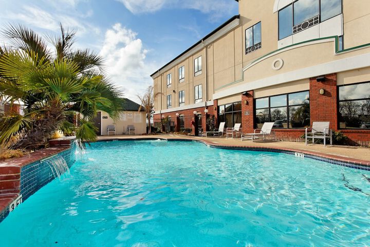 Pool 34 of 66