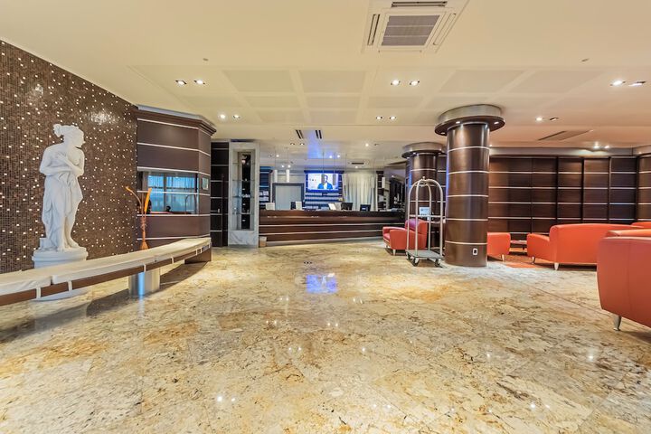 Hotel Interior 4 of 64