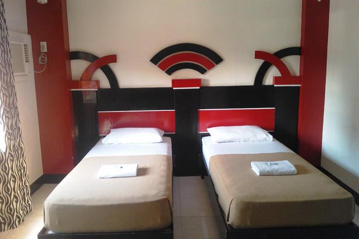 Room 1 of 6