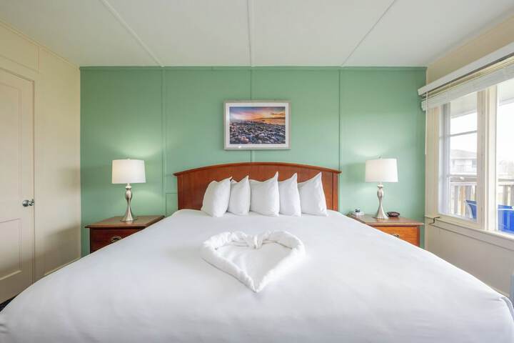 Room 27 of 114