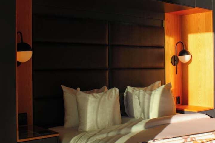 Room 32 of 88