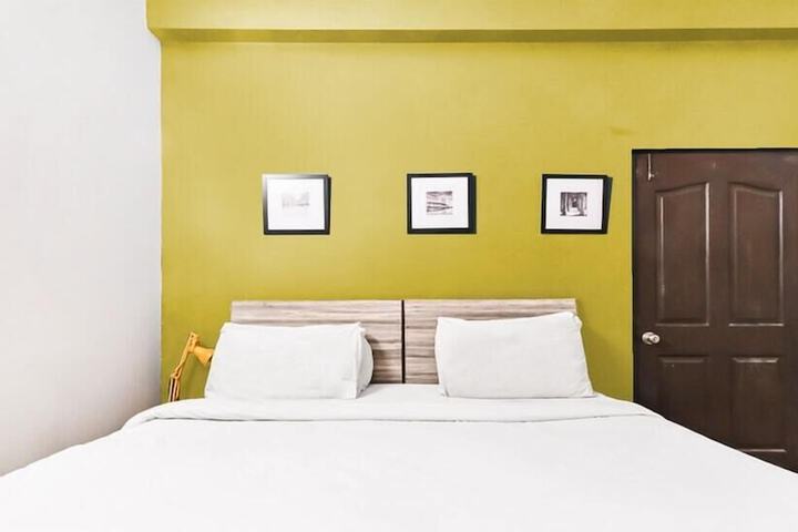 Room 18 of 25