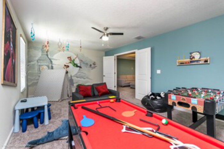 Room 14 of 53