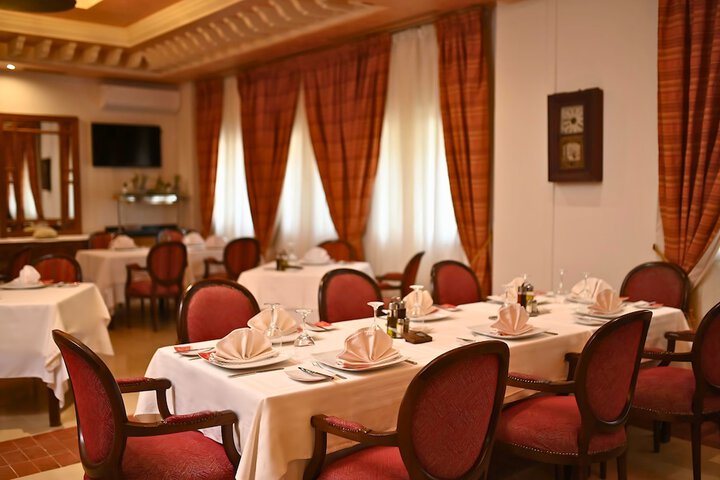Dining 57 of 92