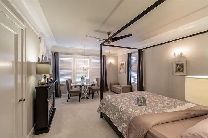 Room 3 of 57