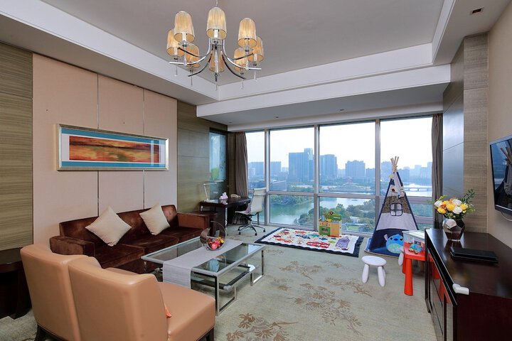 Room 20 of 82