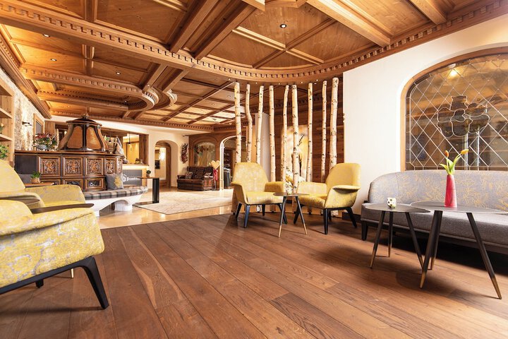 Hotel Interior 10 of 181