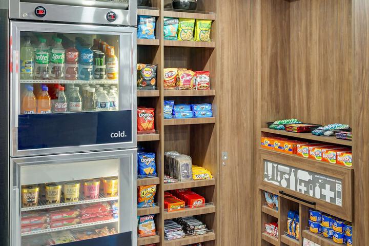 Snack bar