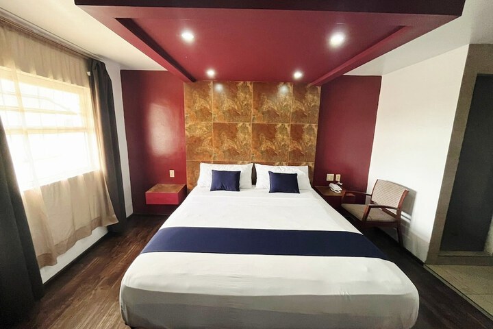 Room 27 of 64