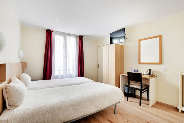 Room 4 of 49