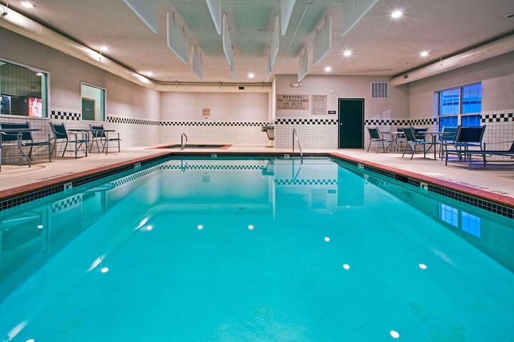 Pools & Facilities