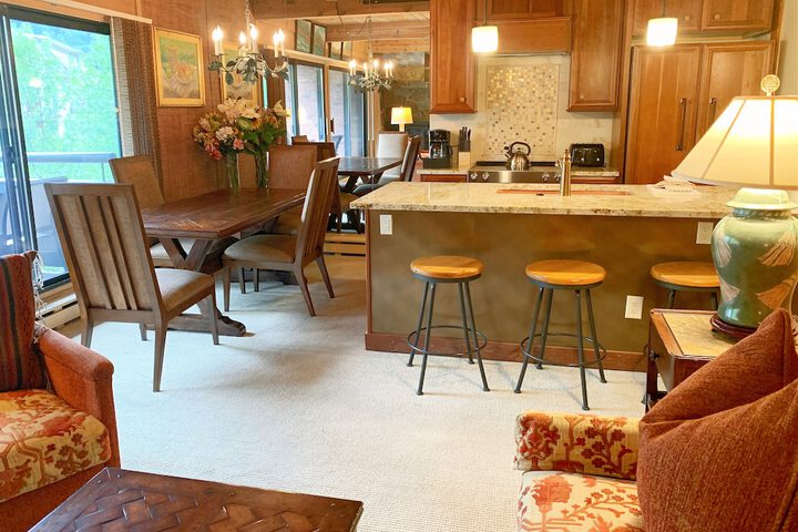 Room 41 of 185
