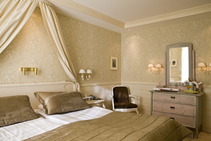 Room 10 of 96