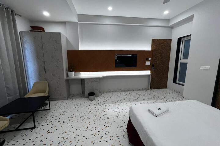 Room 20 of 92