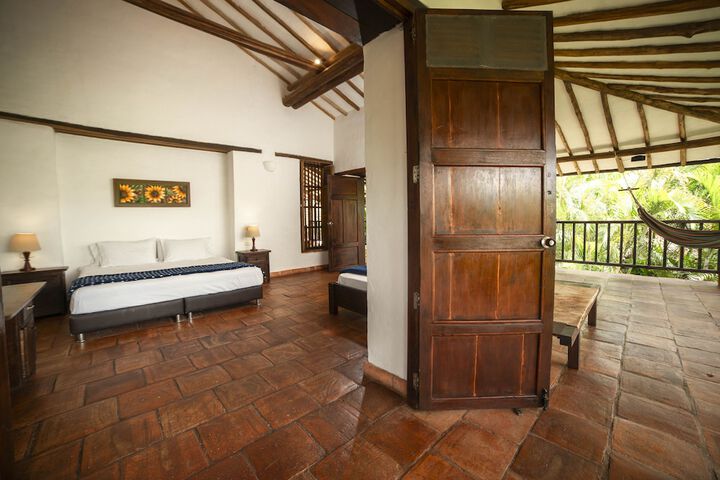 Room 10 of 47