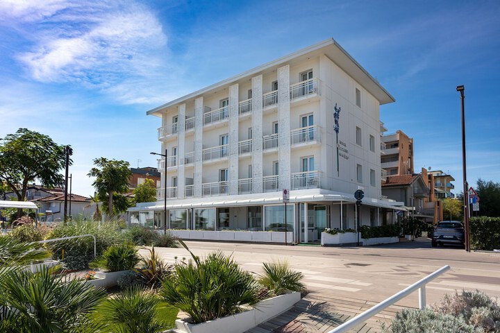 Hotel 26 of 28