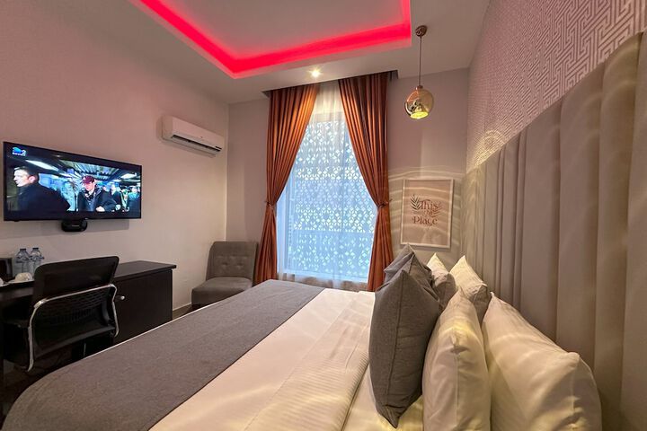 Room 22 of 85