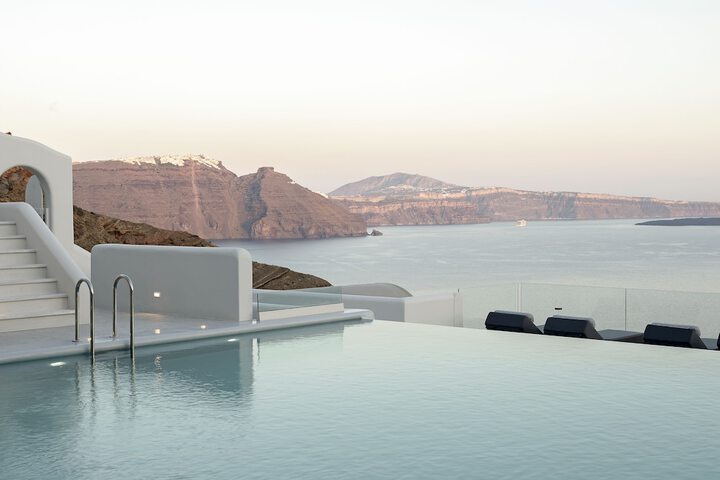 Pool 54 of 82