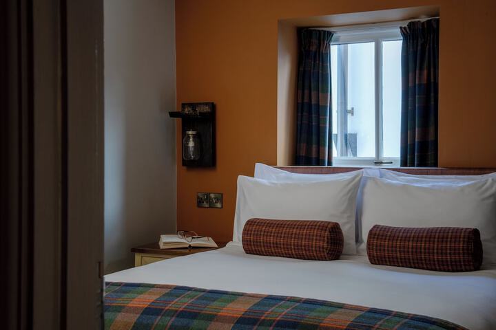 Room 20 of 69
