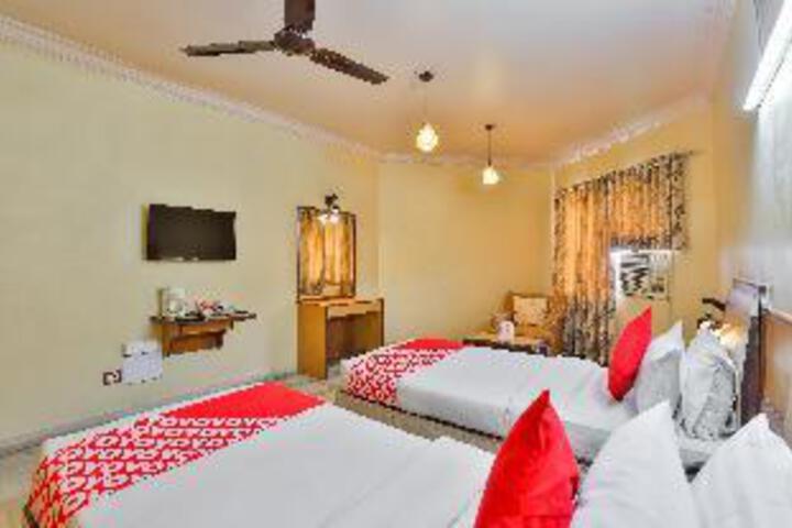 Room 16 of 23