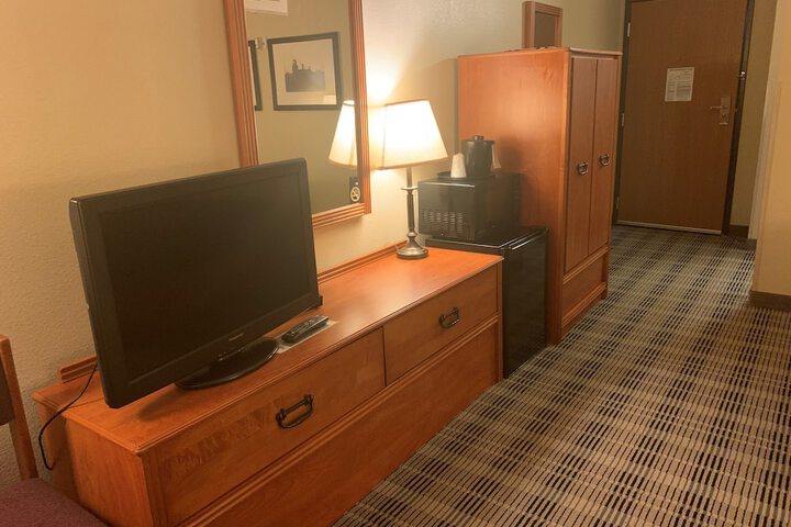Room 13 of 20