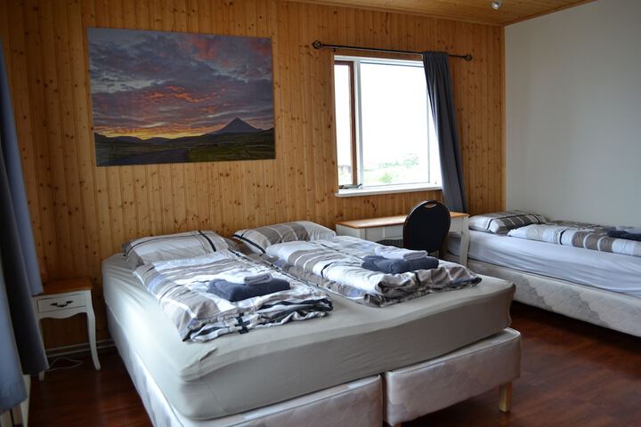 Room 5 of 66