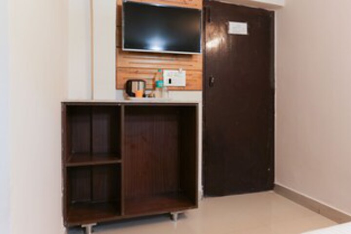 Room 51 of 52