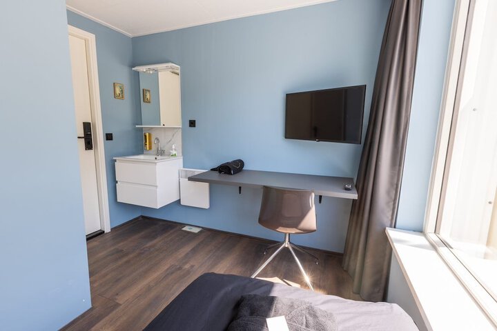 Room 3 of 21