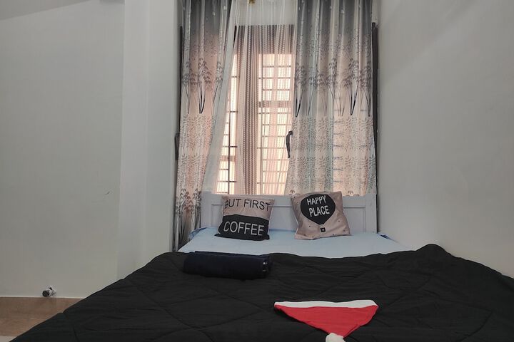 Room 5 of 56