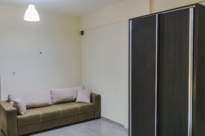 Room 19 of 84