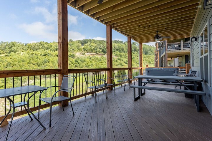 Property Grounds 36 of 42