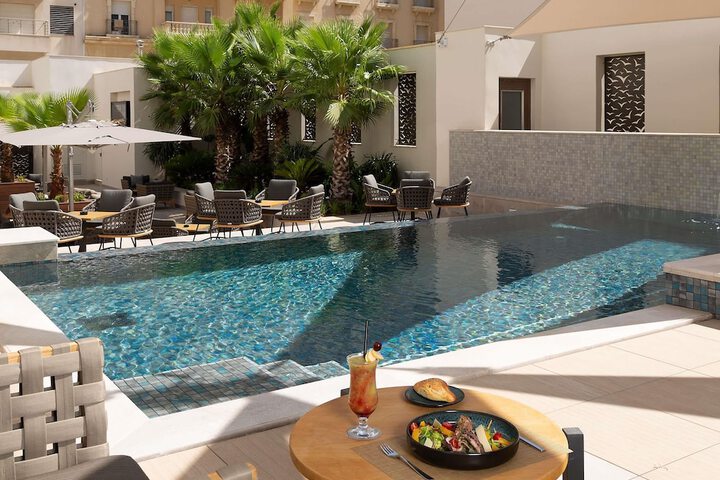 Pool 119 of 315