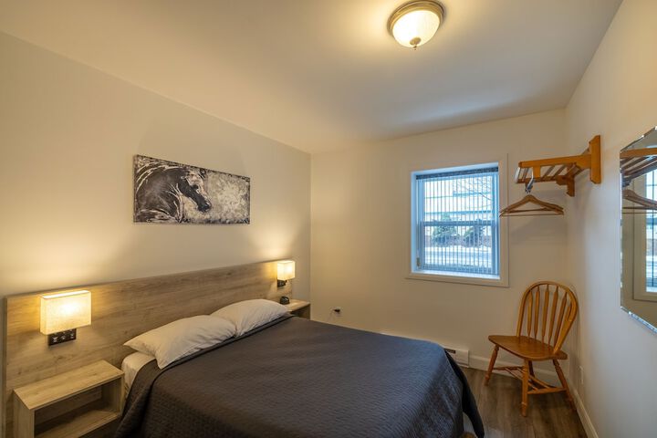 Room 9 of 80