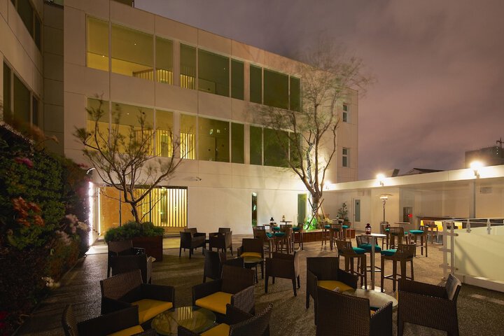 Terrace/Patio 50 of 160