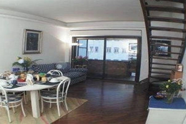 ACCOMMODATION BED IN ROME