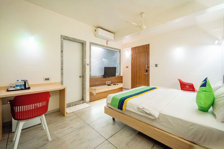 Room 20 of 53