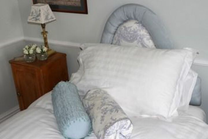 Room 4 of 20