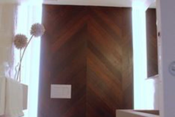Room 2 of 27